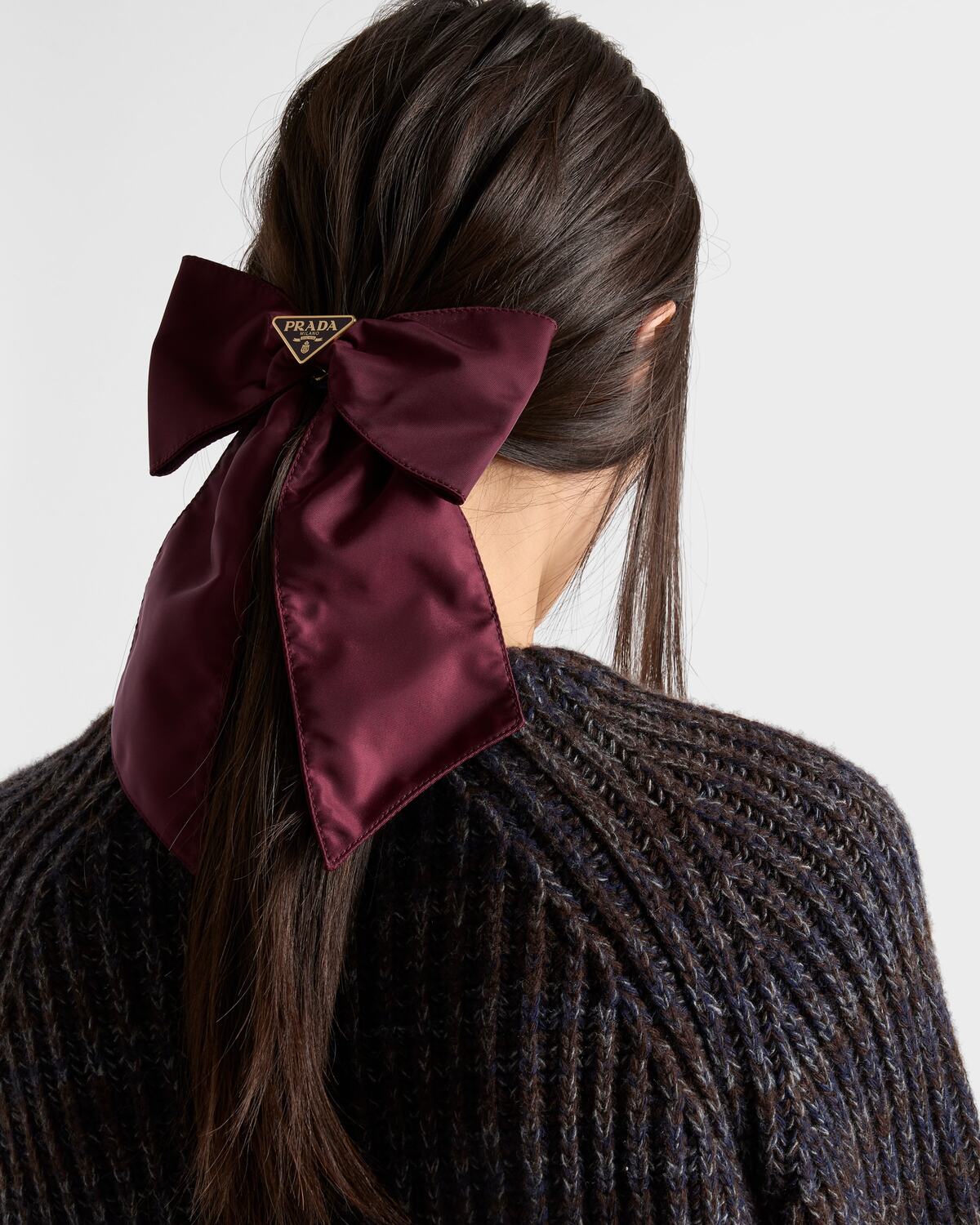 Заколка для волос из переработанного нейлона Prada, бордовый — фото 2