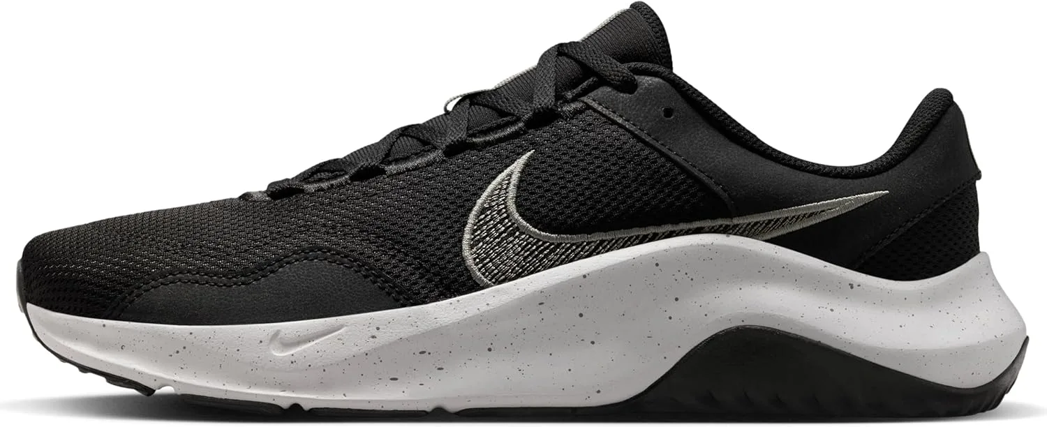 Мужские кроссовки Nike Legend Essential 3, черный
