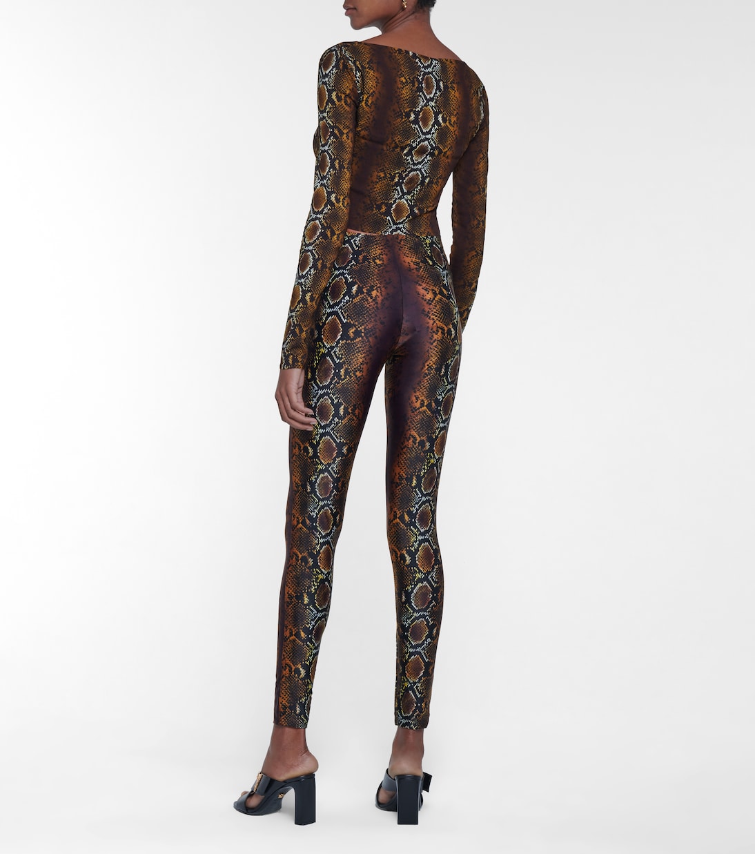 Укороченный топ со змеиным принтом Versace, Naturale+Stampa — фото 3
