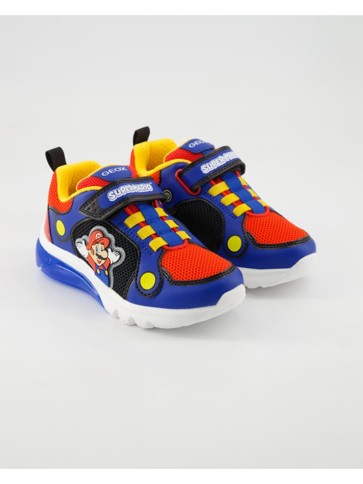 

Кроссовки на шнуровке Geox, цвет sneaker
