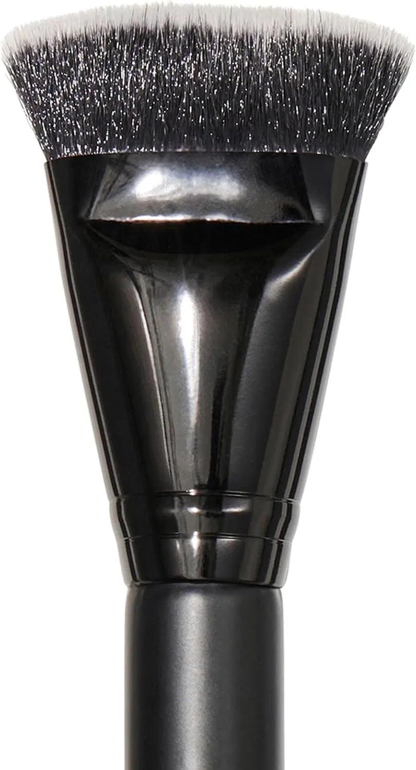 Кисть для контуринга e.l.f. Studio Contouring Brush, черный — фото 2