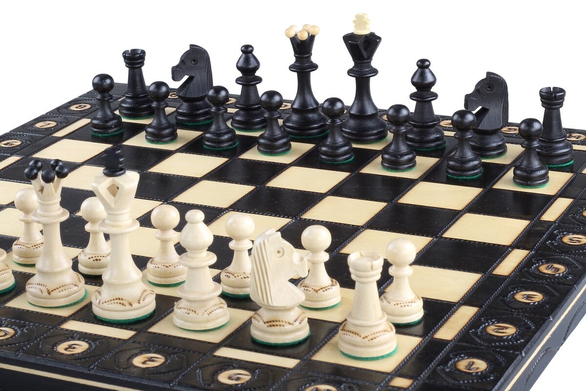 

ДЕРЕВЯННЫЙ ШАХМАТНЫЙ СЕНАТОР, черный Sunrise Chess & Games