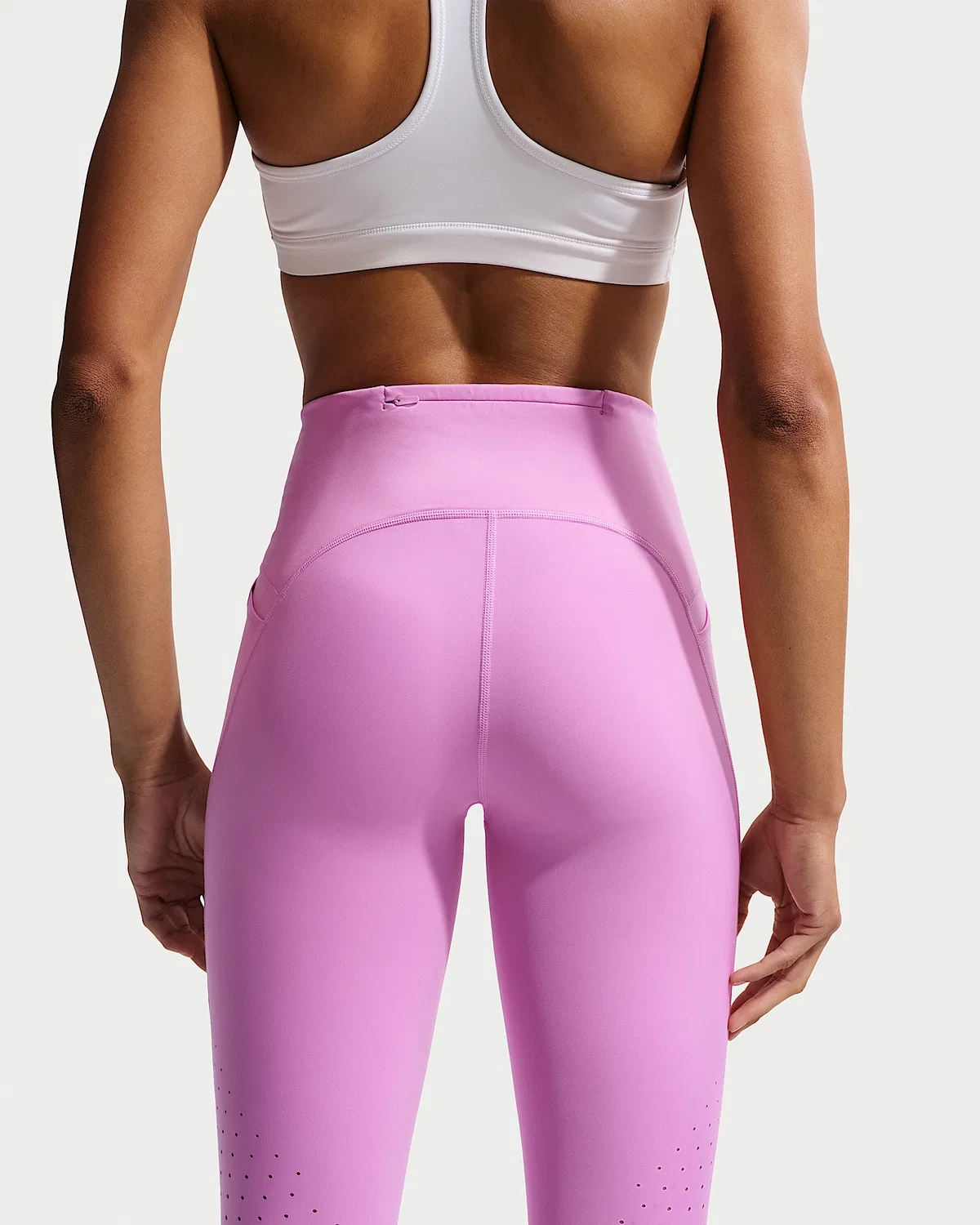 Женские леггинсы для бега Nike Swift с высокой посадкой 7/8 и карманами, Light Magenta — фото 3