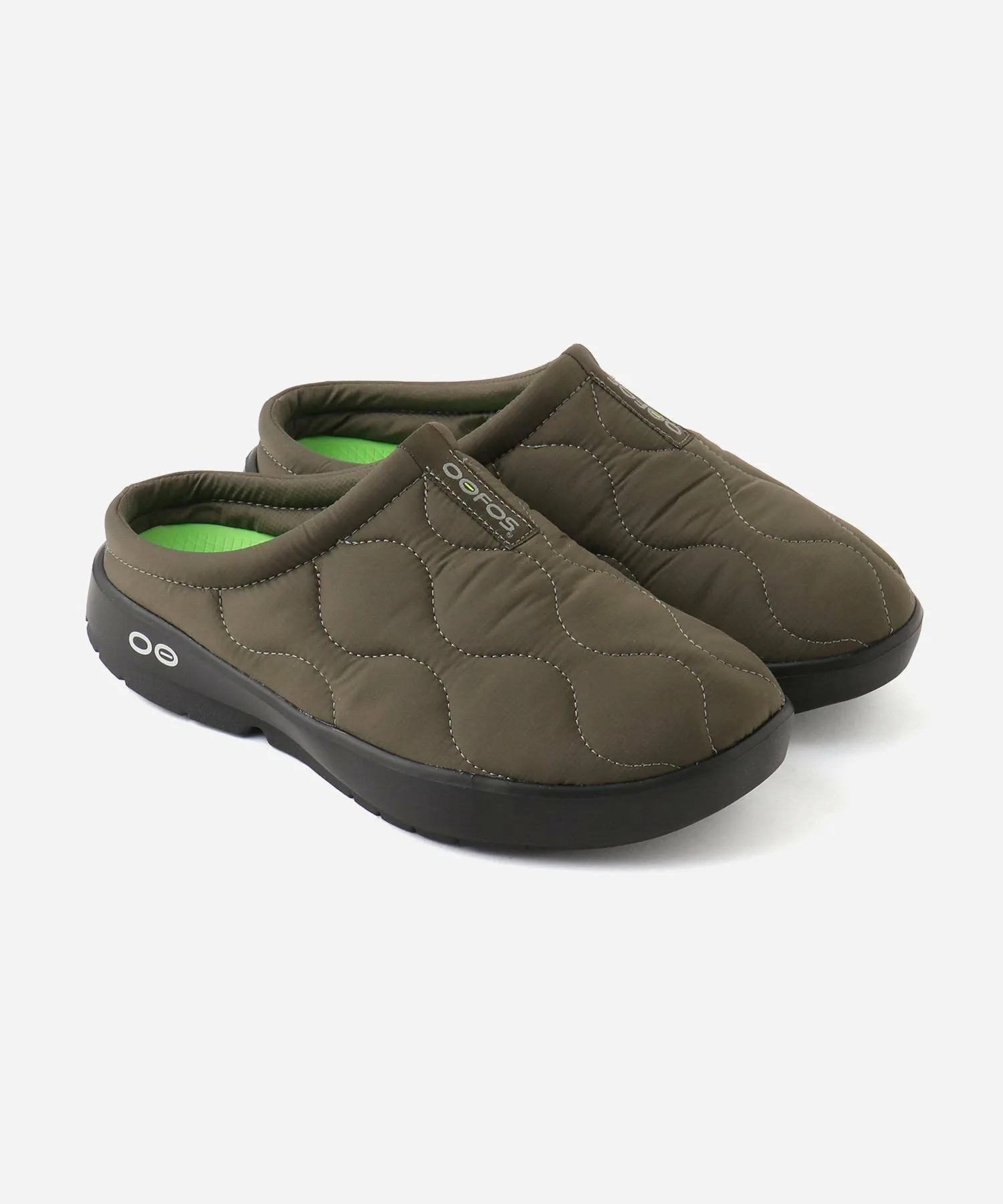 Сандалии OOFOS OOcOOzie Thermo Mule Saturdays Nyc, Olive (37)