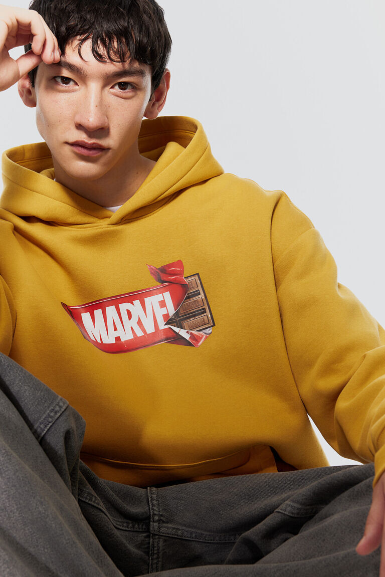

Свободная толстовка с капюшоном H&M, желтый