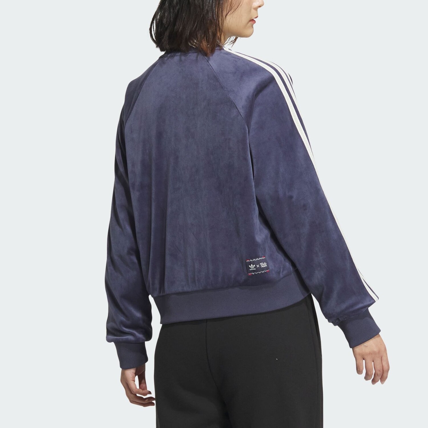 FEIFEI RUAN CO-BRANDED MODEL Куртка женская темно-синяя Adidas Originals — фото 3