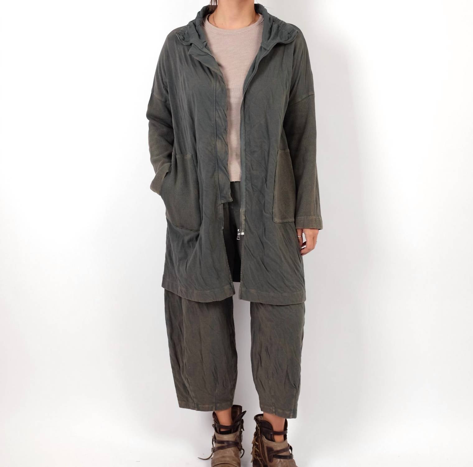 

Chalet et ceci Пальто Beau Jours Evelyn цвета эспрессо