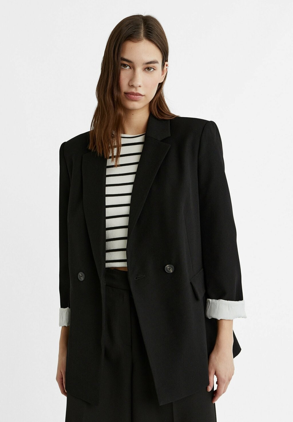 

Блейзер TAILORED WITH BUTTONS Stradivarius, черный