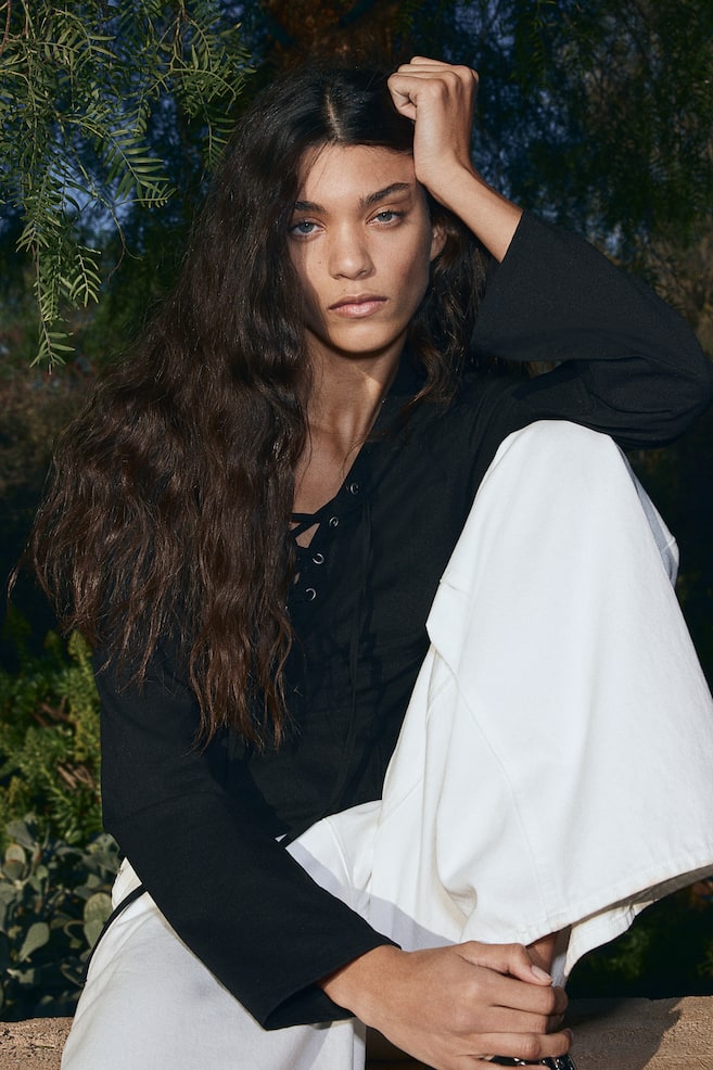 

Рубашка со шнуровкой H&M, черный