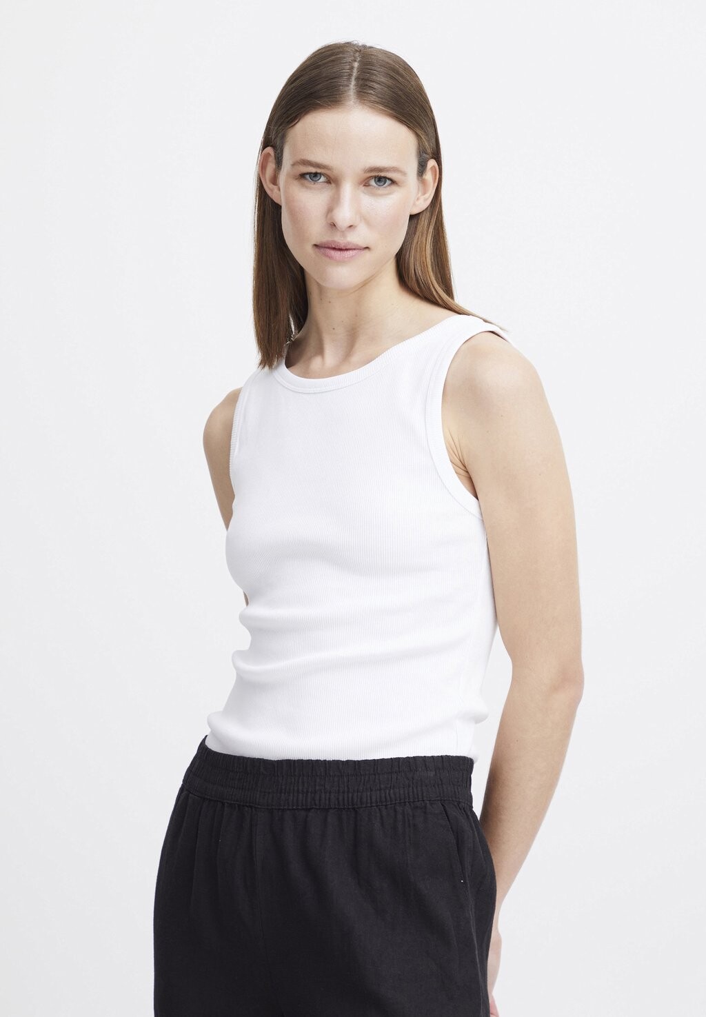 

Топ PALVA b.young, цвет optical white