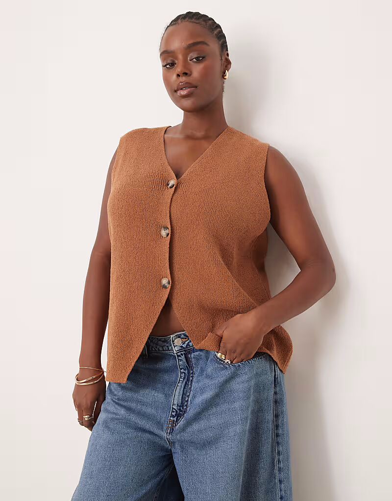 

Жилет свободного кроя ASOS DESIGN Curve шоколадного цвета