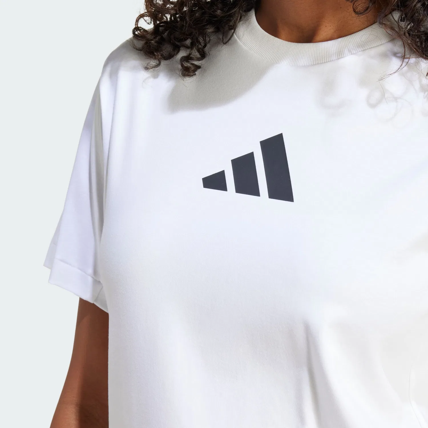 Женская футболка Z.N.E. белого цвета от Adidas — фото 3