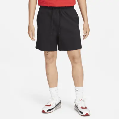 

Шорты Nike Sportswear Tech, черный