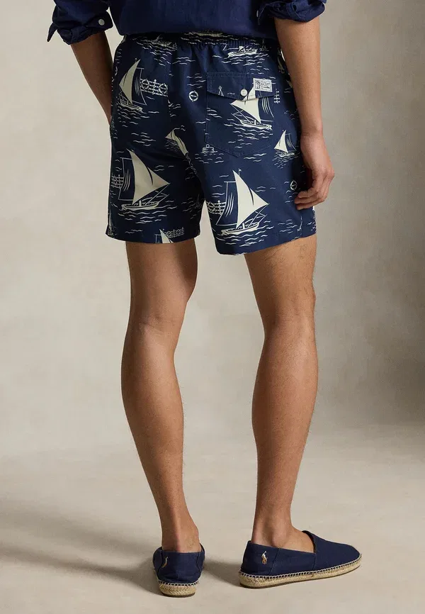 Плавки Polo Ralph Lauren Traveler Classic Swim Trunk 5.75 inch, цвет с парусниками — фото 3