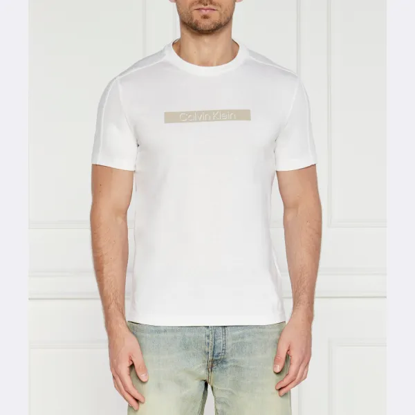 

Футболка стандартного кроя Calvin Klein, белый
