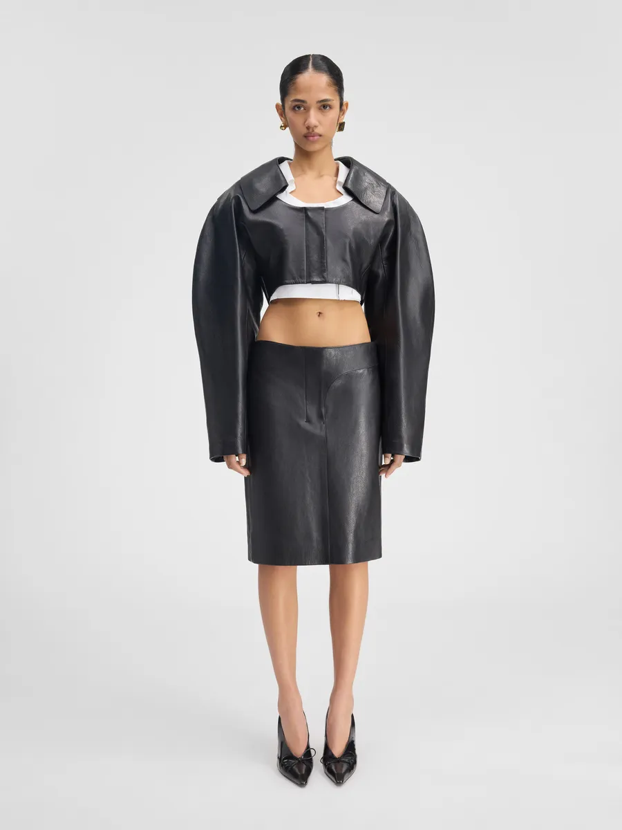 

Кожаная асимметричная юбка La jupe Obra Cuir Jacquemus, черный