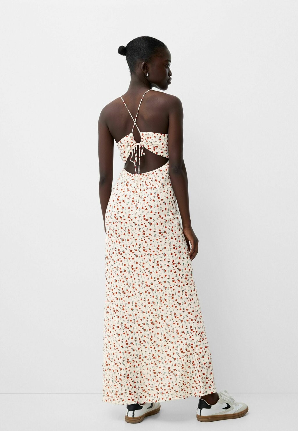 

Платье макси STRAPPY Bershka, белый