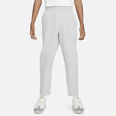 

Брюки Nike Club, цвет Light Smoke Grey/White