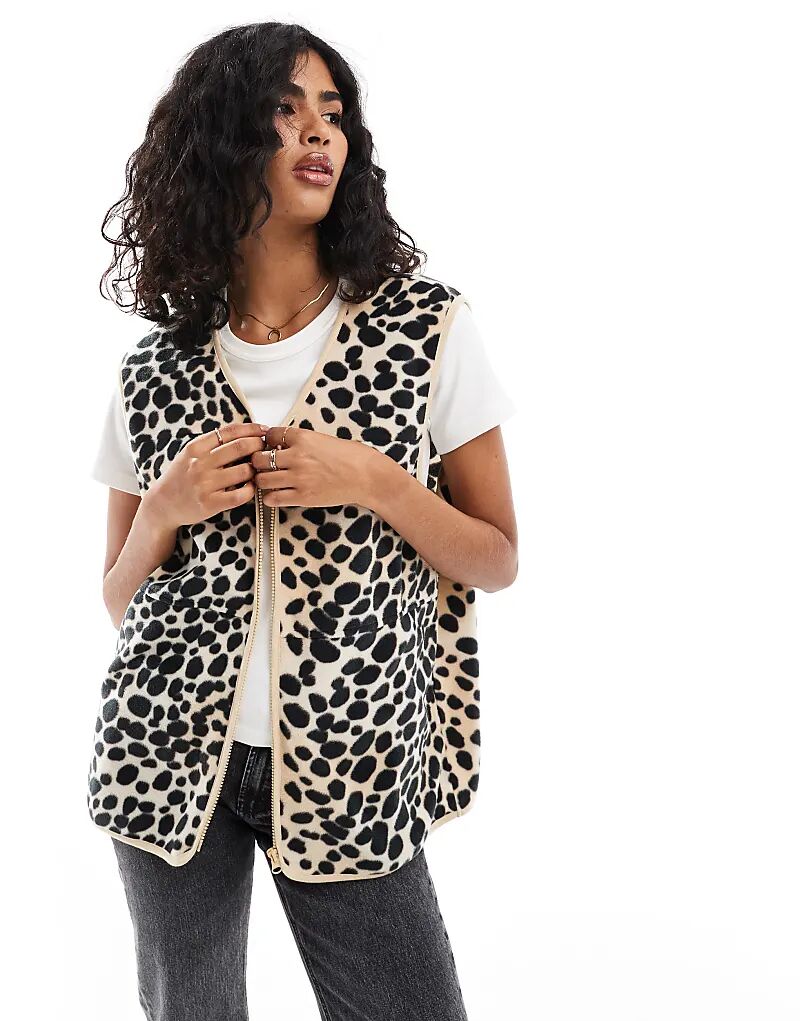 

Жилет из полярного флиса с леопардовым принтом ASOS DESIGN