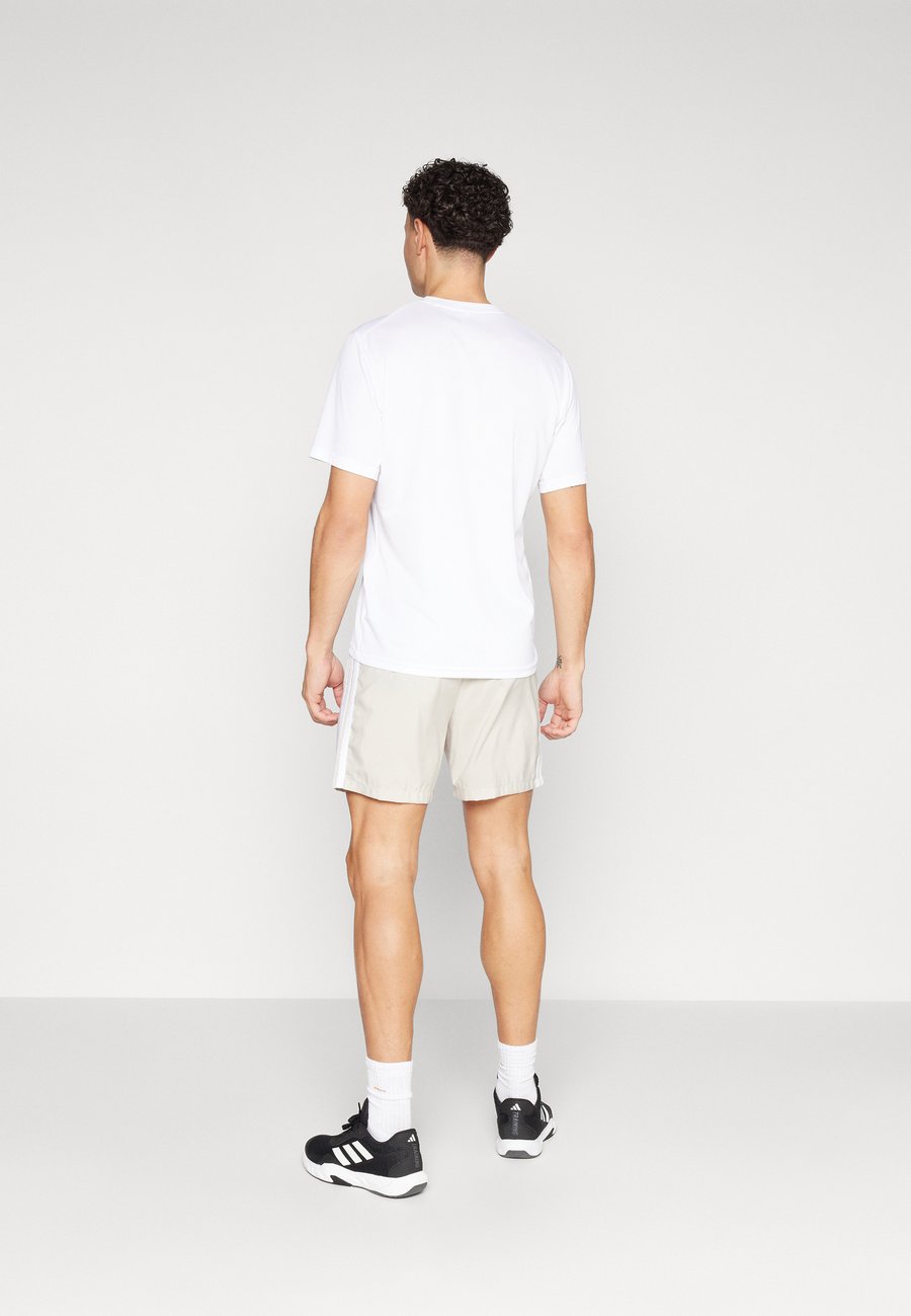 Спортивные шорты Adidas Sportswear CHELSEA, Alumina/White/Off-White — фото 3