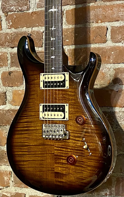 

Электрогитара PRS SE Custom 24 Electric Guitar Black Gold Sunburst Pro Setup Help Support Brick & Mortar Shops !