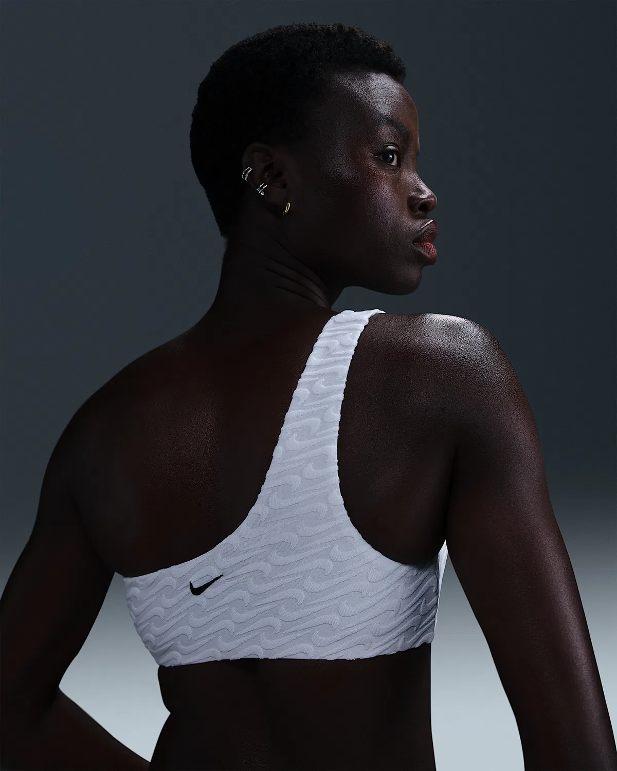 Женский асимметричный топ-бикини из махры Nike Swim Swoosh Link, White — фото 2