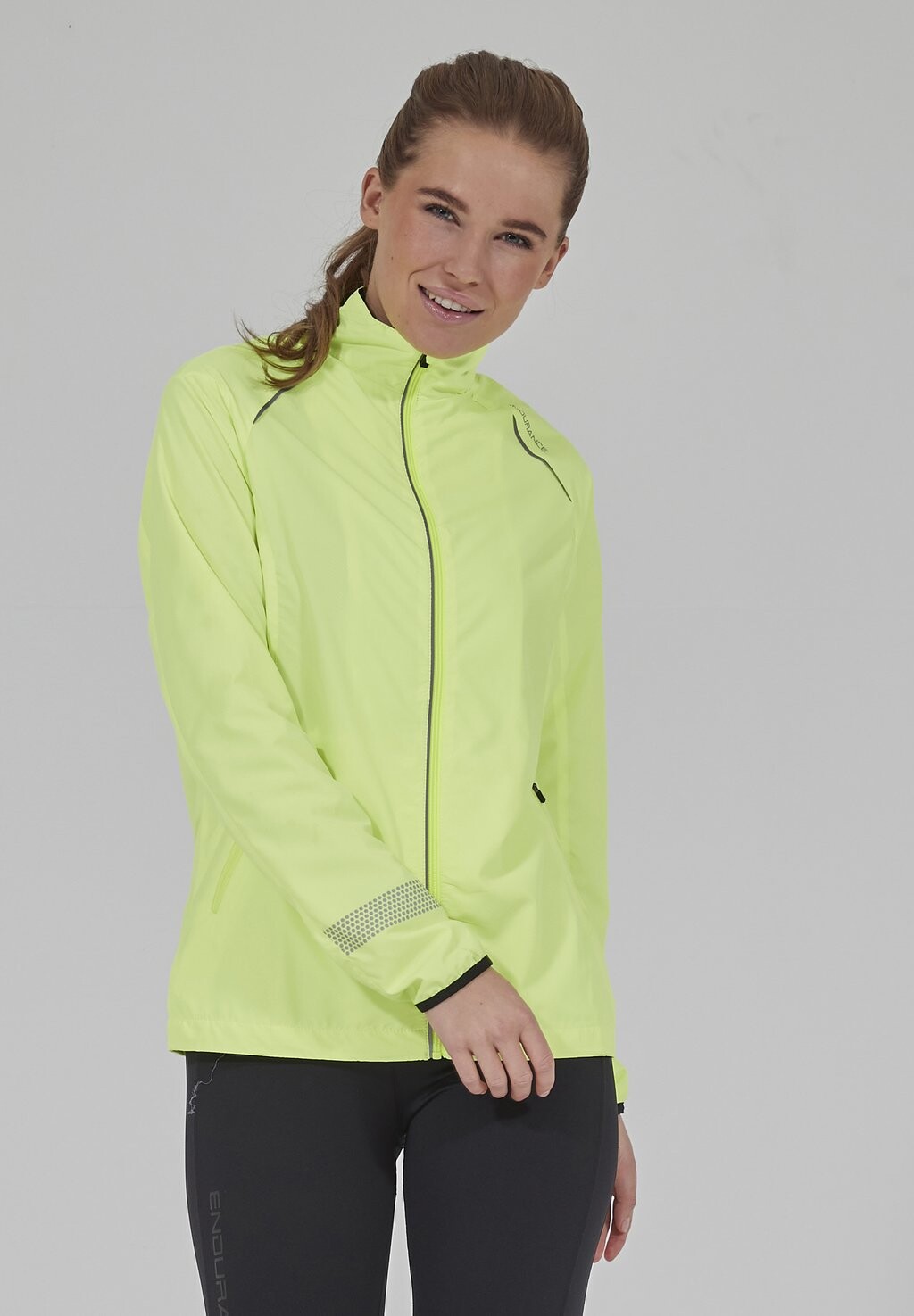 

Куртка для бега CULLY W JACKET Endurance, цвет 5001 safety yellow