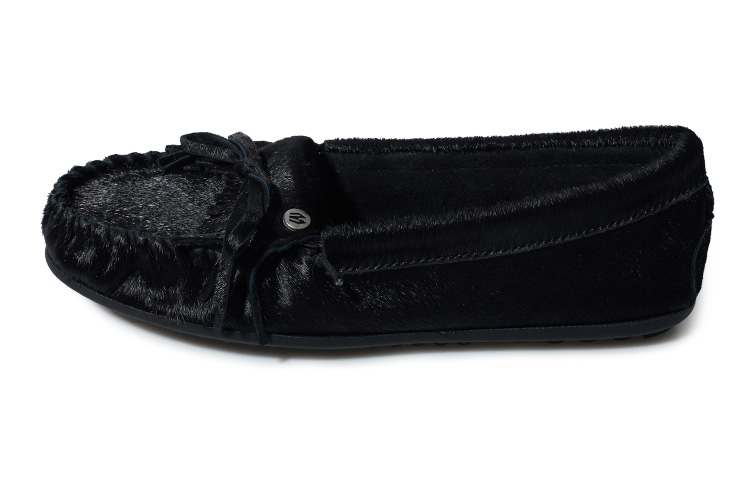 MINNETONKA Женские повседневные туфли с низким верхом, черные