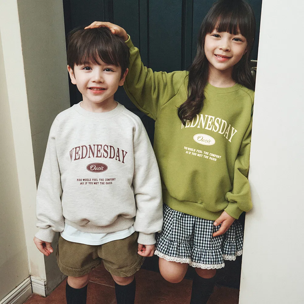 Детский свитшот Signature Raglan оливковый от Wednesdayoasis Kids — фото 2