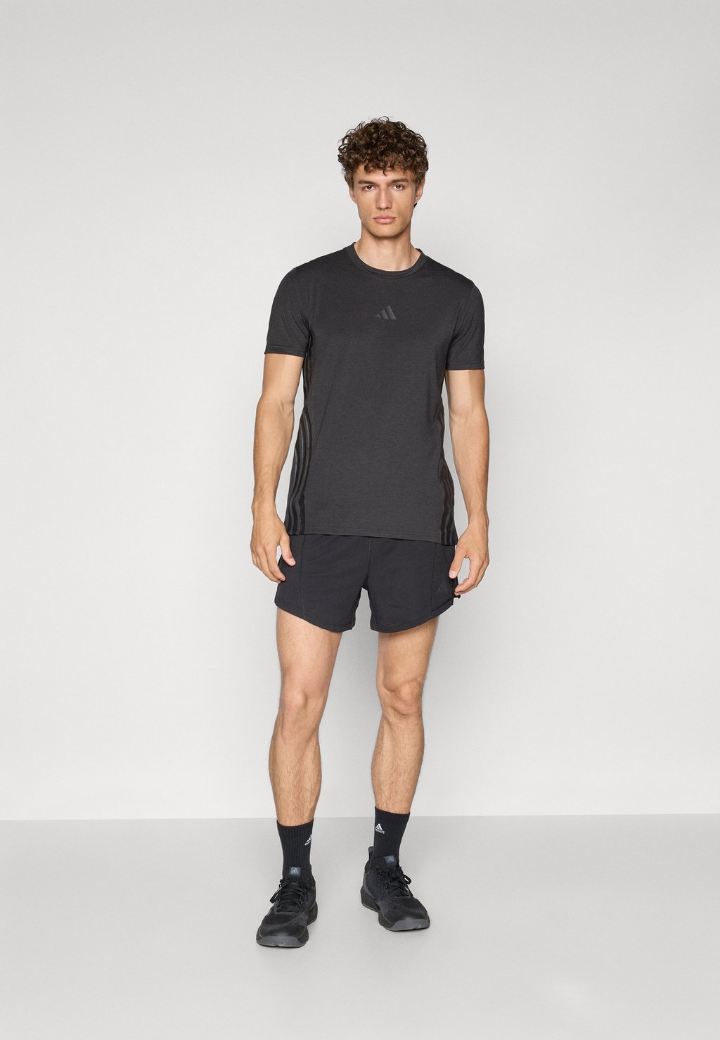 Спортивная футболка TEE Adidas Performance, черный — фото 2