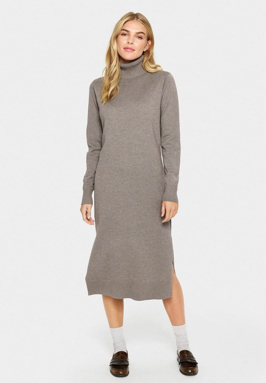 

Вязаное платье MILA ROLL NECK Saint Tropez, серый