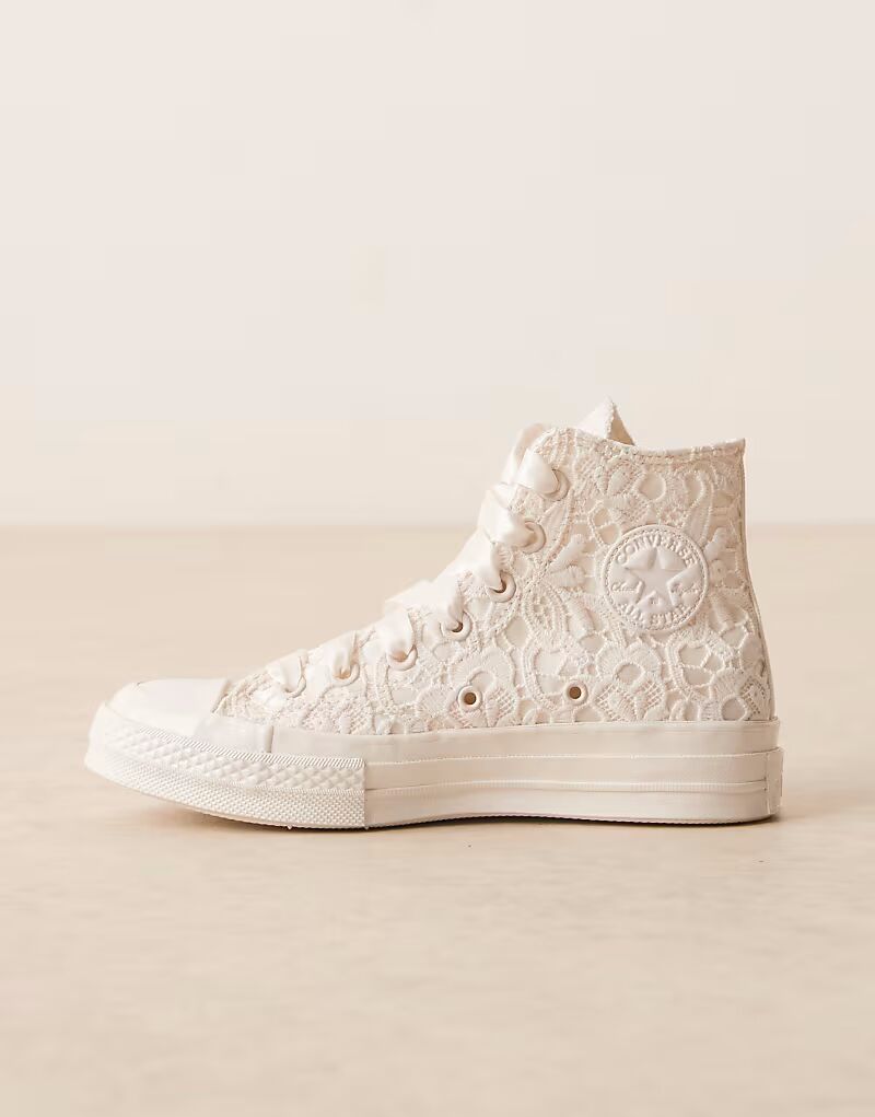 Кроссовки Converse Chuck 70 Hi из белого кружева с ленточными шнурками — фото 2