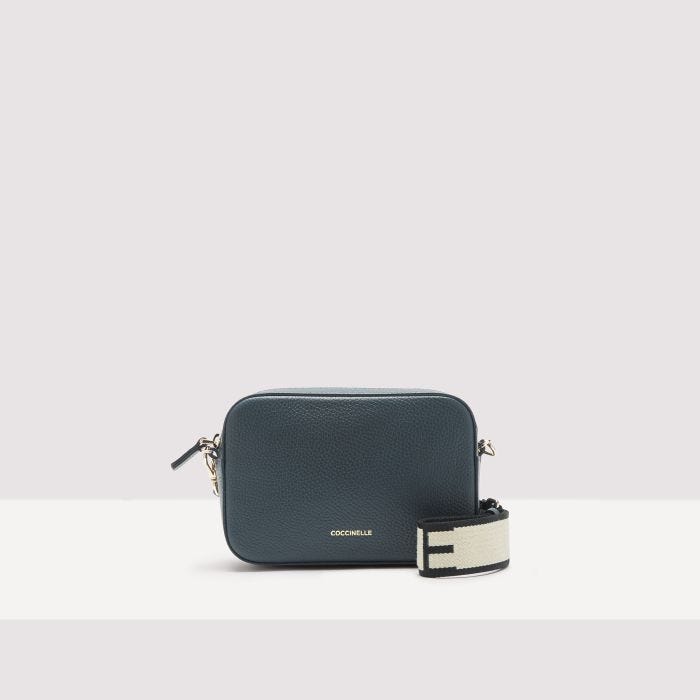 

Сумка кросс-боди Coccinelle Tebe Small, цвет Midnight Blue