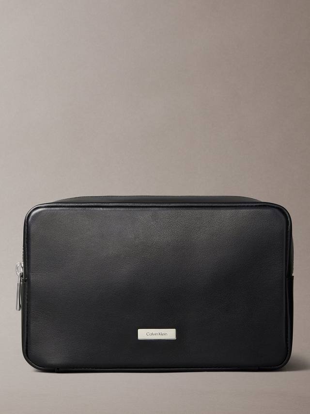 

Сумка-косметичка из натуральной кожи full grain Calvin Klein, Black