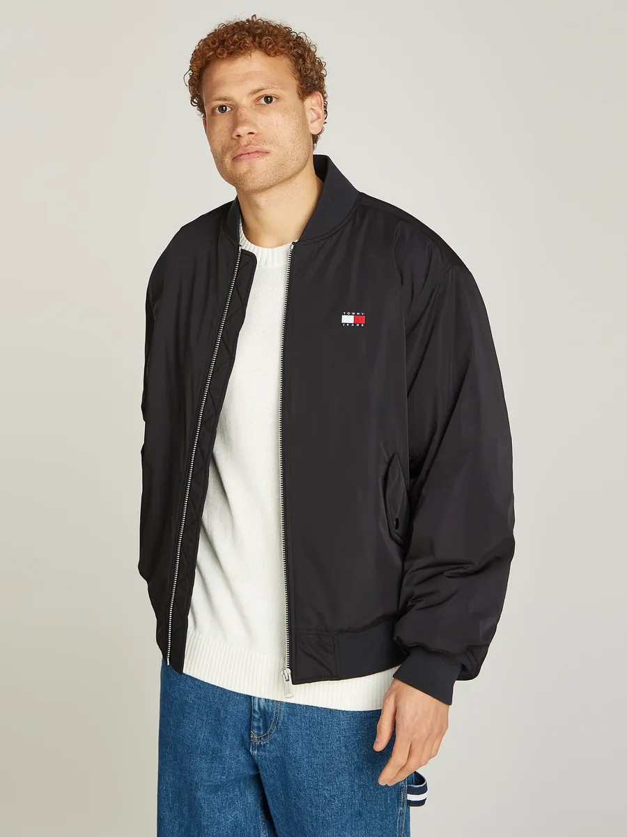 

Куртка-бомбер Tommy Jeans "TJM ENTRY BADGE BOMBER EXT", черный