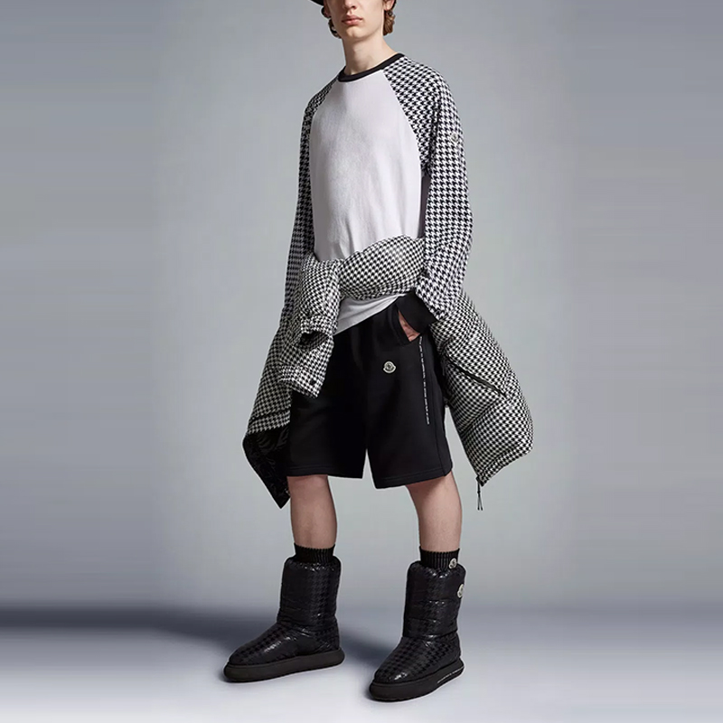 X FRGMT Casual Shorts Unisex Black Moncler — фото 3