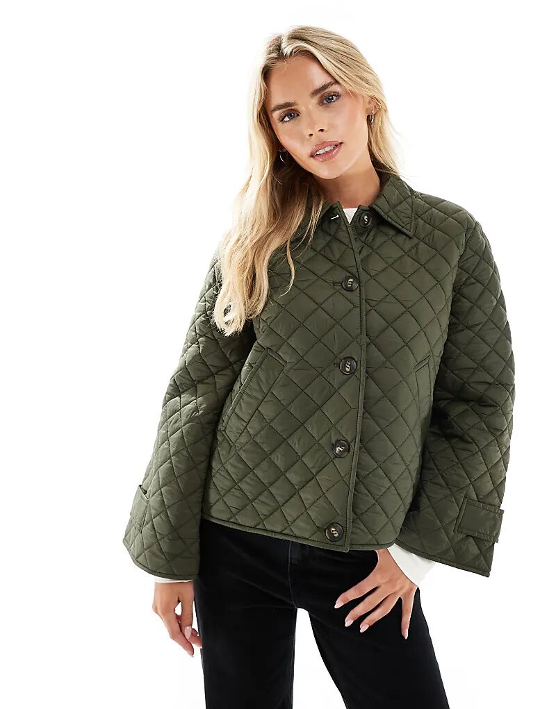 

Стеганая куртка Vero Moda Petite на пуговицах в цвете глубокий хаки