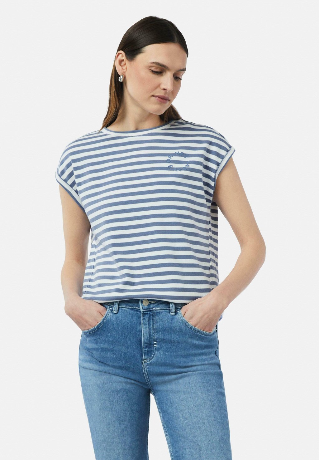 

Футболка с принтом GESTREIFTES MIT ÜBERSCHNITTENEN SCHULTERN comma casual identity, синий