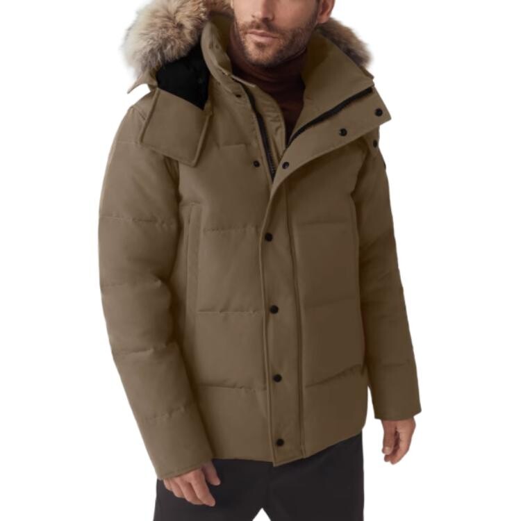 

Пуховик Wyndham Series для мужчин цвета хаки Canada Goose
