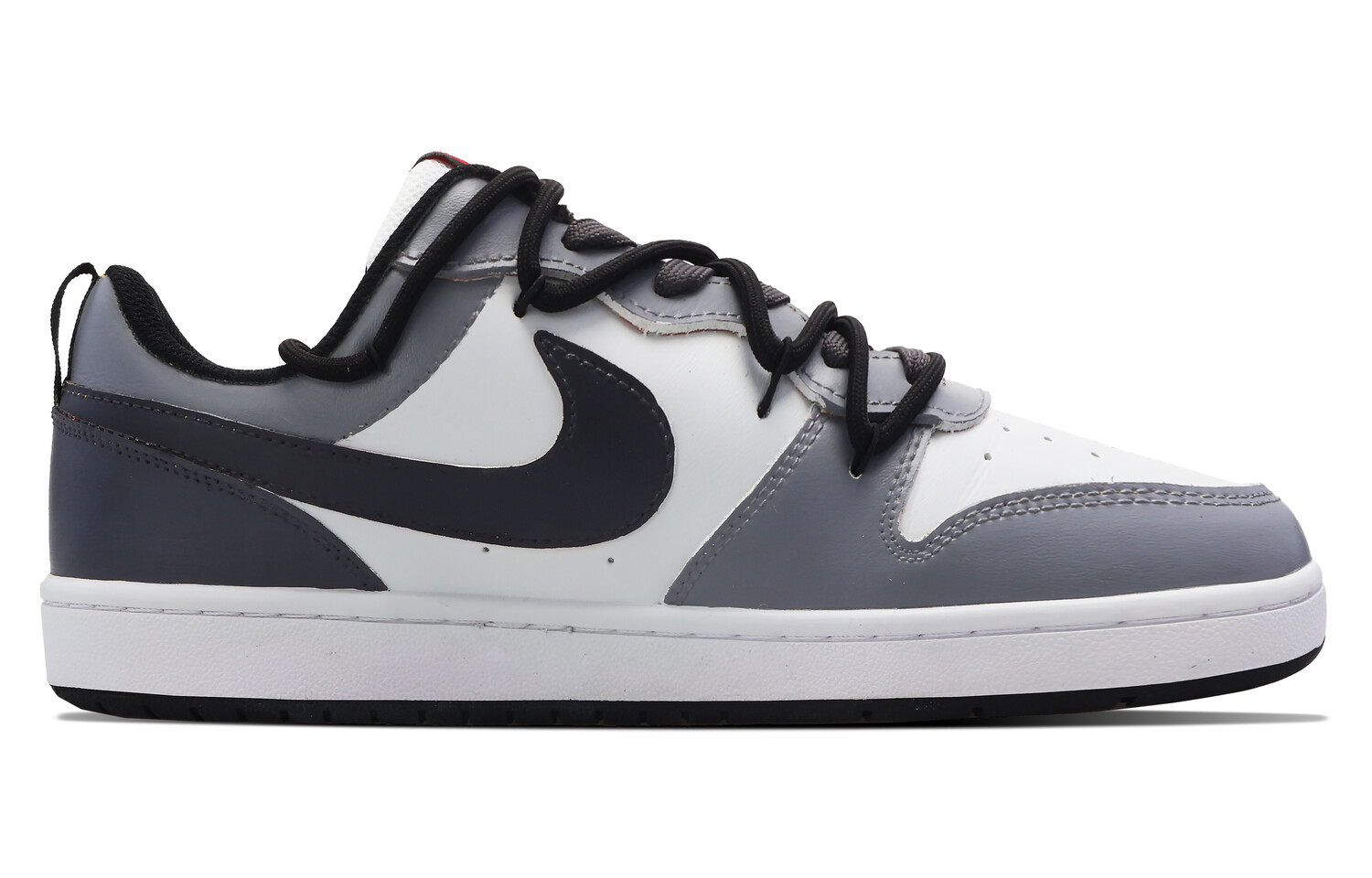 

Женские кроссовки для скейтбординга Nike Court Borough, White/Black