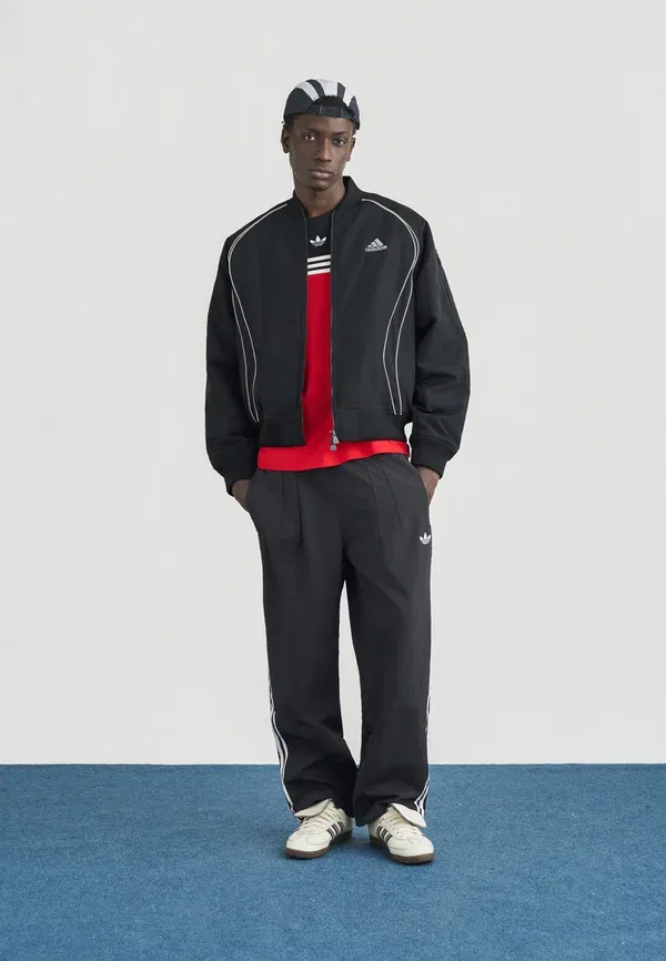 Куртка Teamgeist light jacket Adidas Originals, черный — фото 2