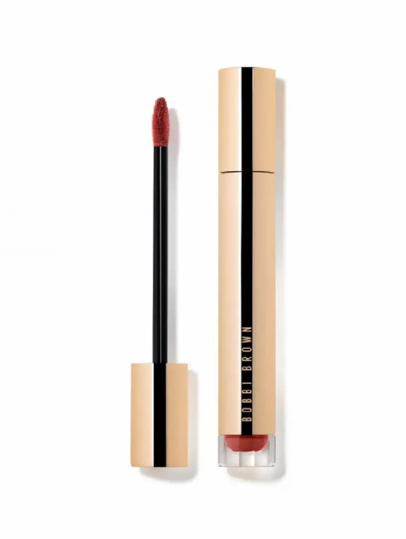 

Жидкая помада Luxe Matte Liquid Lipstick, оттенок Weekender Bobbi Brown