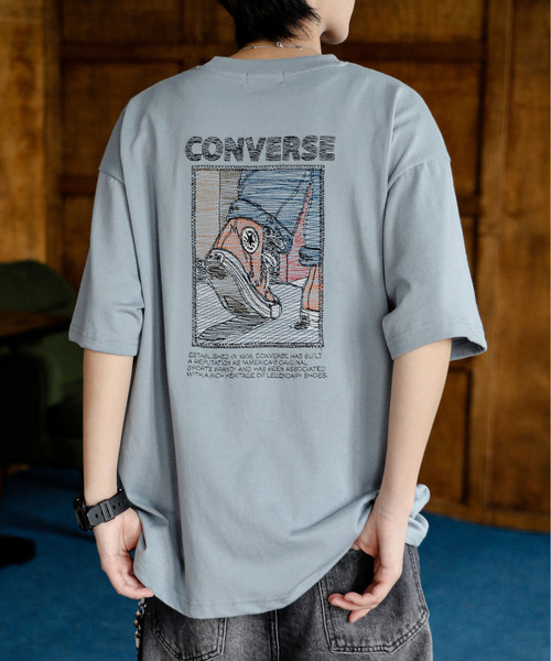

Футболка свободного кроя с вышитым логотипом на спине Converse