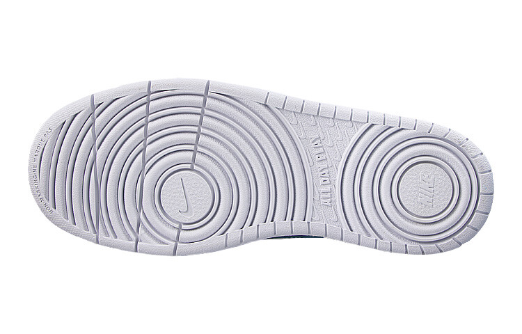 

Женские кроссовки для скейтбординга Nike Court Borough Low, White