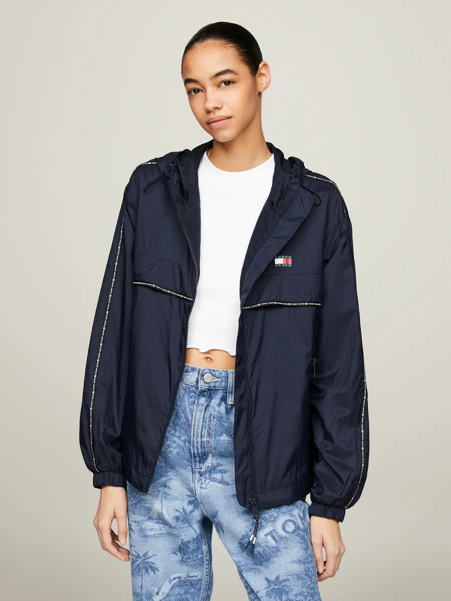 

Ветровка Tommy Jeans Curve "TJW CHICAGO TAPE WINDBREAKER EXT", большие размеры, синий