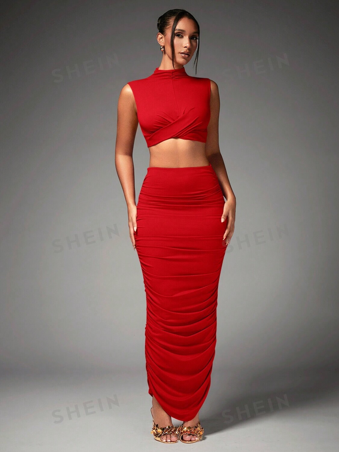 

Топ и юбка Shein Bae с рюшами, красный