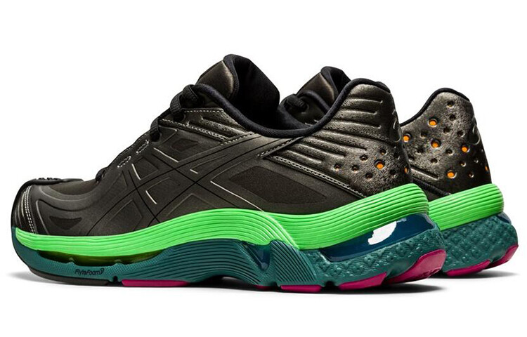 Кроссовки Asics женские — фото 3