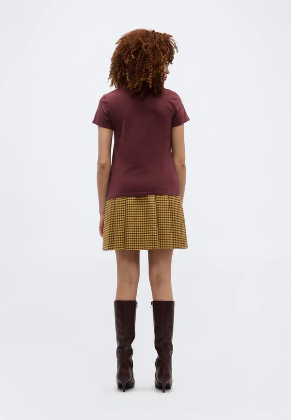 Идеальная футболка, базовая футболка Levi'S, Red Mahogany — фото 4