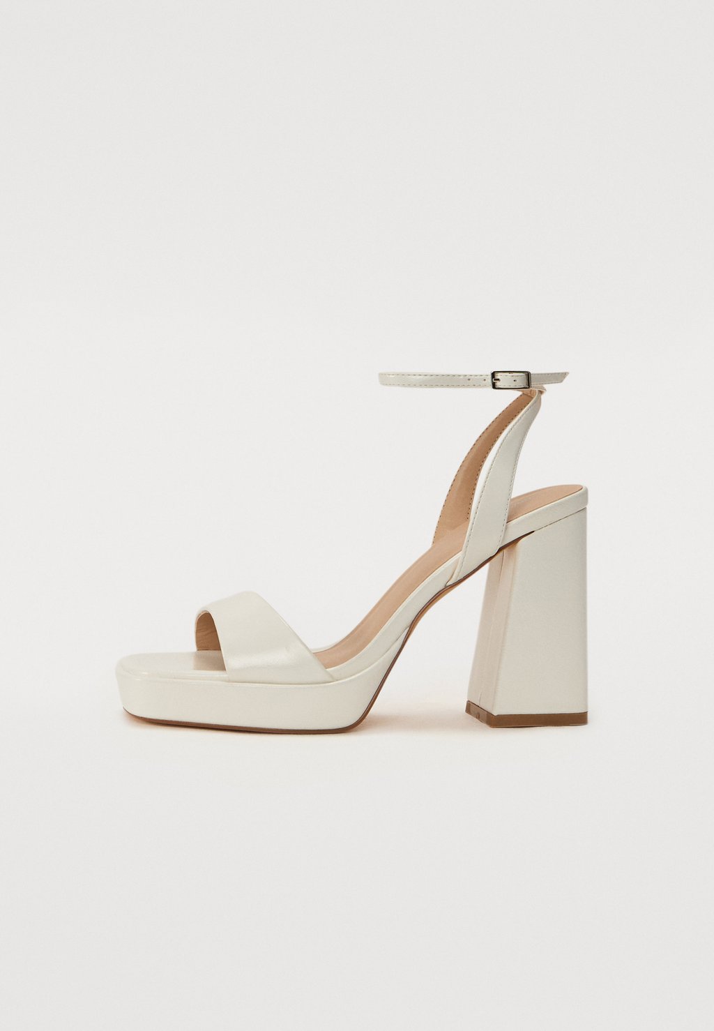 Босоножки на высоком каблуке Platform sandals Even&Odd by Zalando, белый