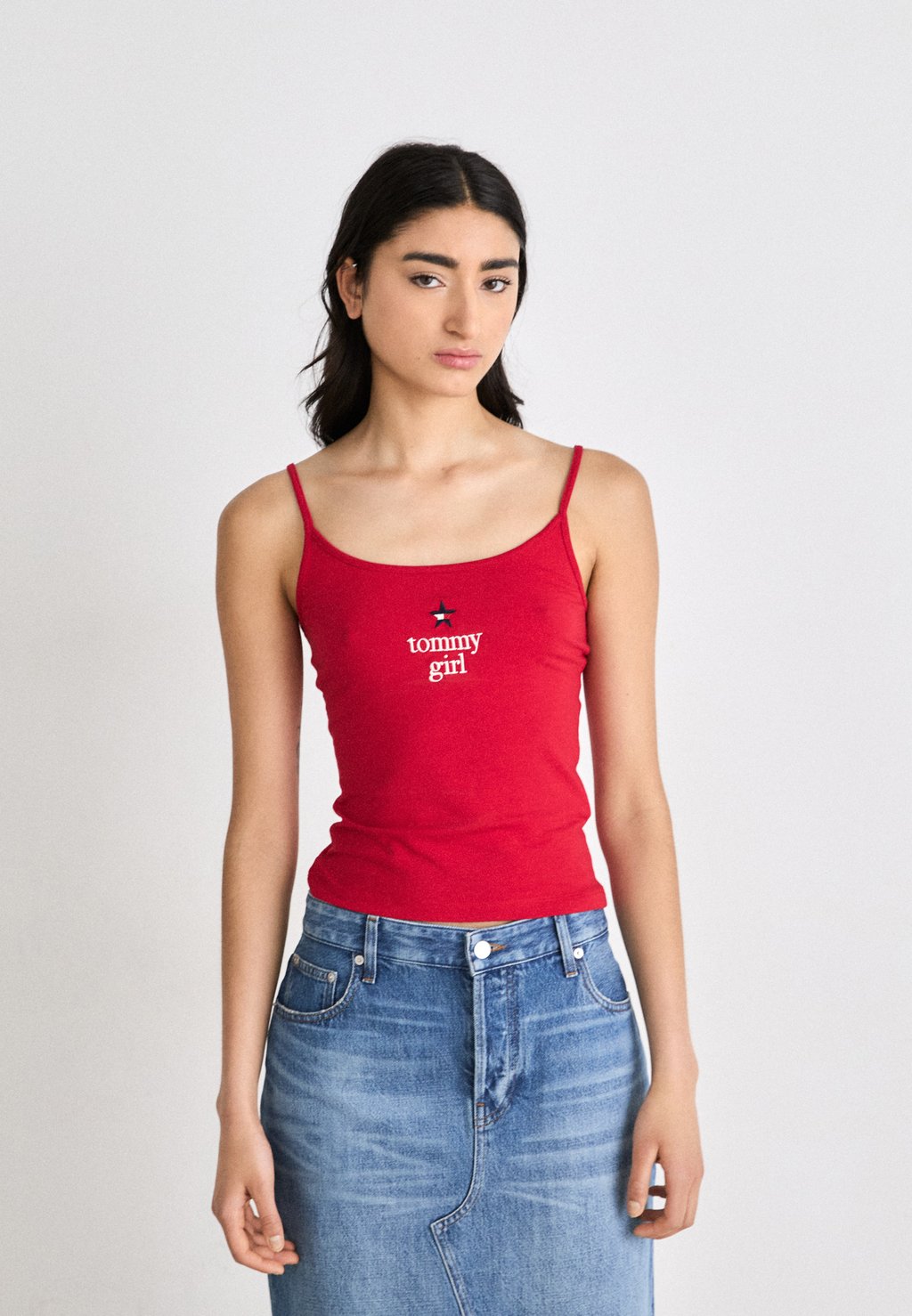 

Топ EXCLUSIVE TOMMY GIRL STAR CAMI Tommy Jeans, красный